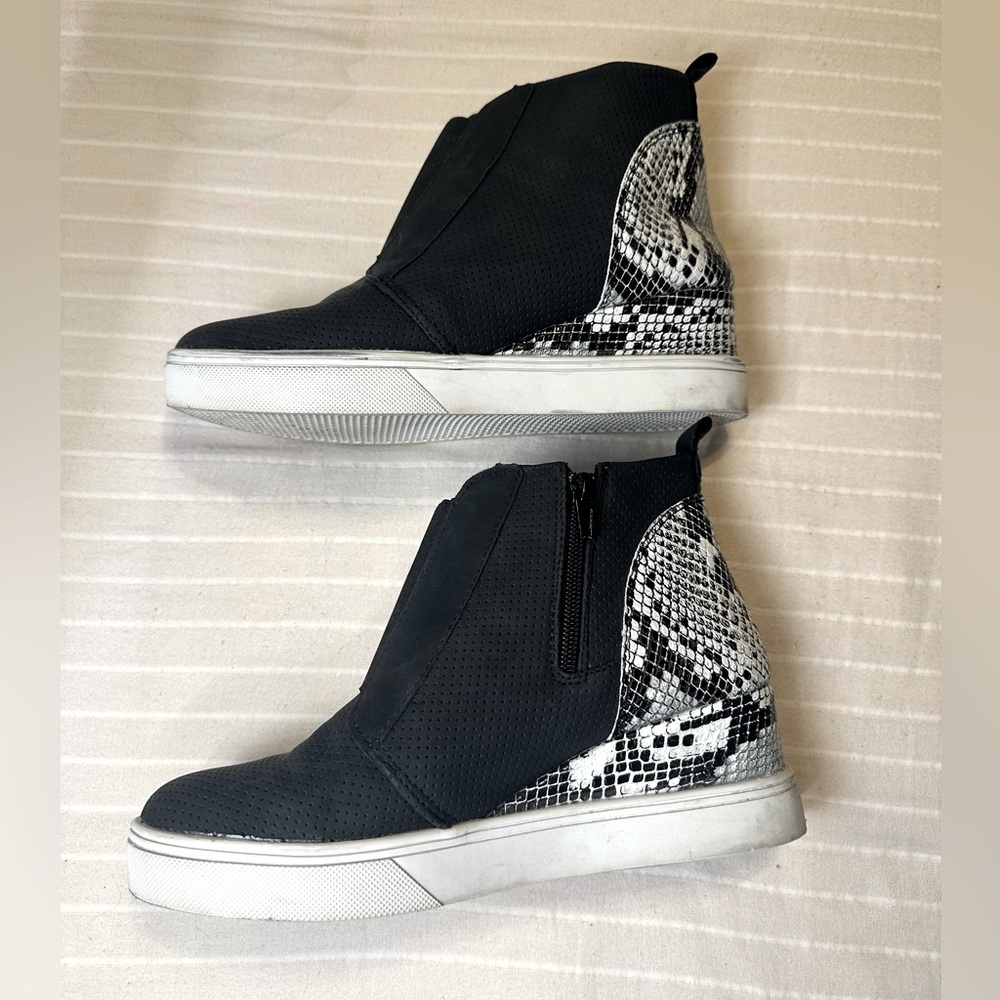 G.C Shoes Wedged Sneaker
